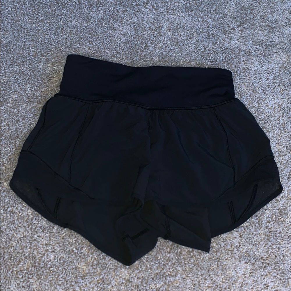 Lulu lemon black hotty hot shorts size 2